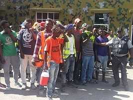 Haiti - DR : More than 13,000 Haitians deported or returned to the border - HaitiLibre.com : Haiti news 7/7 Haiti - DR : More than 13,000 Haitians deported or returned to the border - HaitiLibre.com : Haiti news 7/7